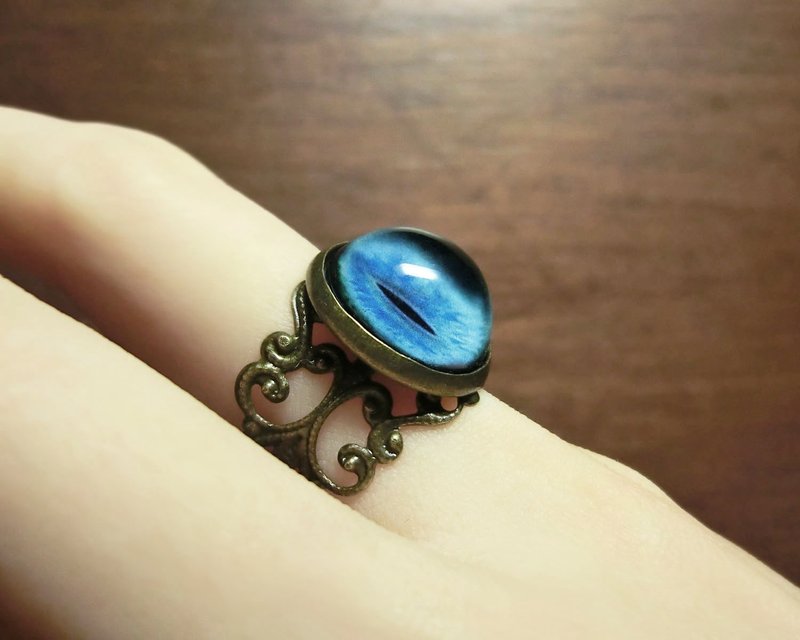 古铜雕花 - 瞳孔戒指 - 戒指 - 其他金属 蓝色