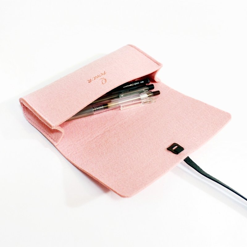 多功能羊毛毡收纳包/樱花粉 [可当 羊毛毡笔袋.羊毛毡眼镜袋] - 笔筒/笔座 - 羊毛 粉红色