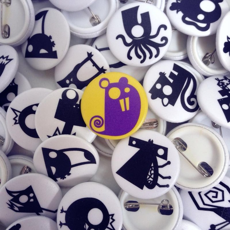 JokerMan-彩色可爱动物／英文字母小徽章-No.04 小卷尾鼠 - 徽章/别针 - 塑料 黄色