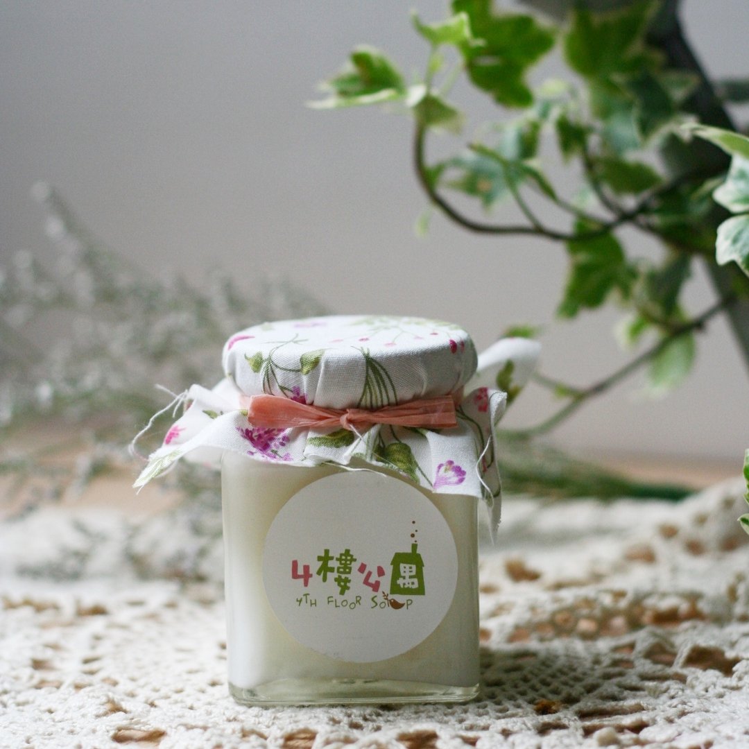 4楼公寓． 初夏限量版．大豆蜡精油蜡烛【花园里散散步】复芳精油．情人节礼物．婚礼小物．生日礼物．捧花礼．姐妹礼．伴娘礼 - 蜡烛/烛台 - 植物．花 粉红色