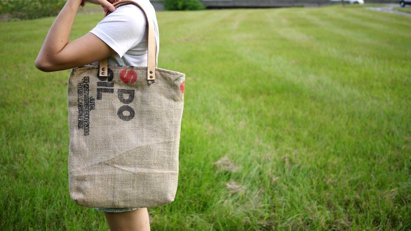 1983ER-直款麻布与真皮肩背包 - 侧背包/斜挎包 - 其他材质 卡其色