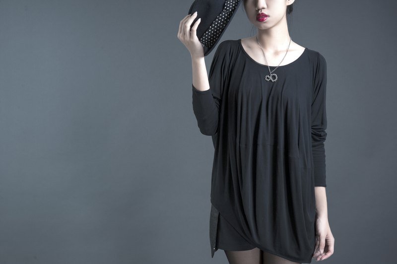 【Top】_剪接连袖上衣_ < 黑 / 亮浅象牙 / 深蓝 / 灰咖  x4色> - 女装 T 恤 - 其他材质 黑色