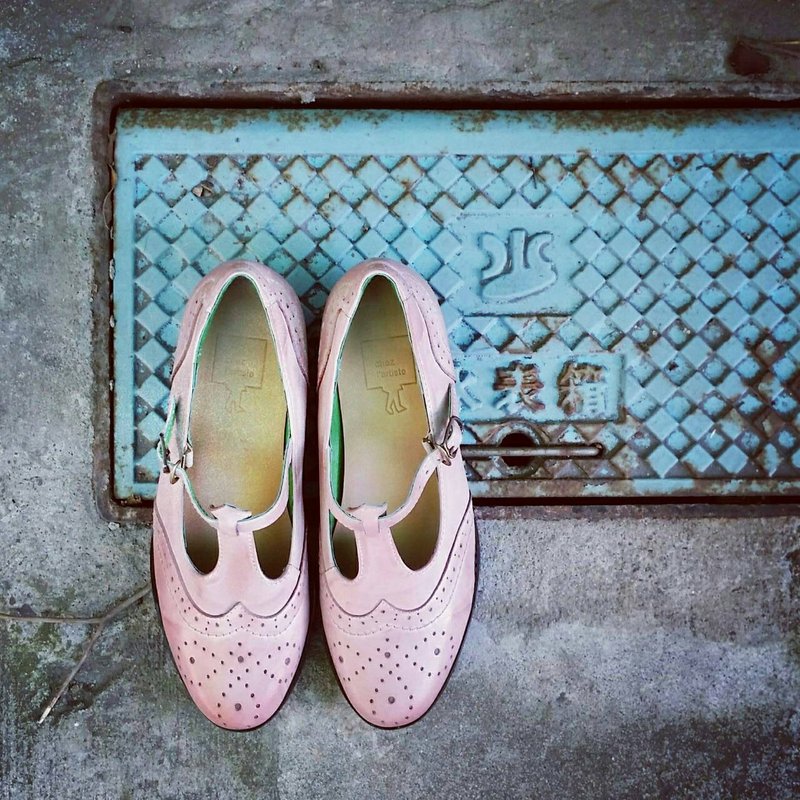 画儿#953 ||玛丽珍野餐没带鱼子酱 雕花玛丽珍低跟4厘米高 肉粉|| - 女款牛津鞋/乐福鞋 - 真皮 粉红色