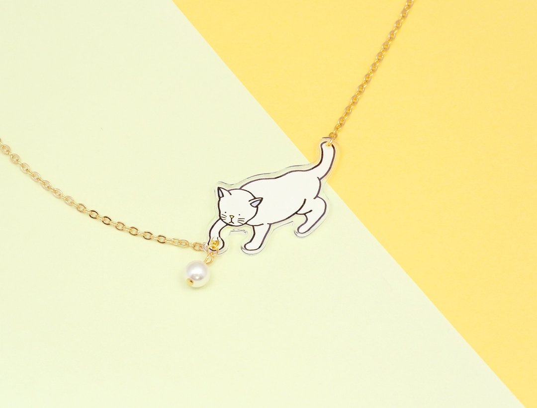 Pearl playing cat - 项链 - 压克力 多色