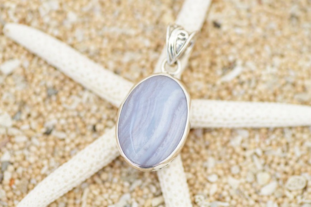 Blue lace agate pendant top - 项链 - 宝石 蓝色