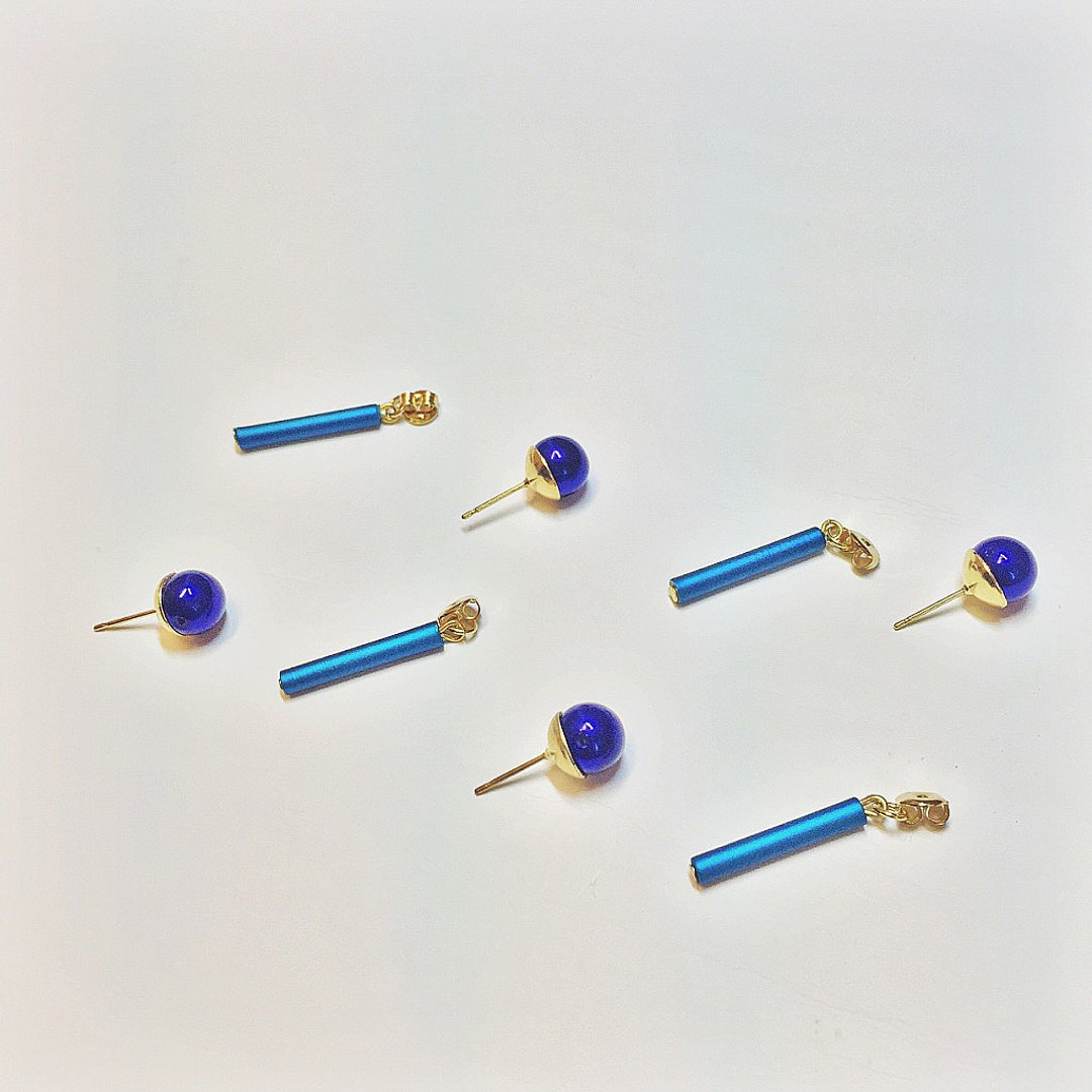 Marygo［经典两用蓝色系］金色前后扣耳环 - 耳环/耳夹 - 其他金属 蓝色