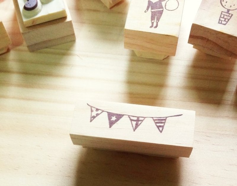 Handmade 橡皮章 | 圣诞节印章 - 小旗子 - 其他 - 其他材质 咖啡色