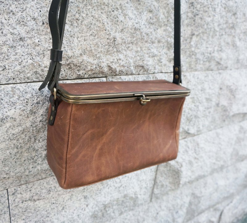 sienna真皮方口金包 - 侧背包/斜挎包 - 真皮 咖啡色