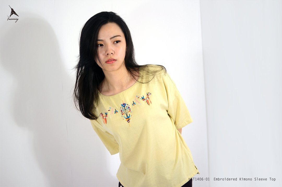 humming-绣花和服袖上衣-Embroidered Kimono Sleeve Top - 女装上衣 - 棉 黄色