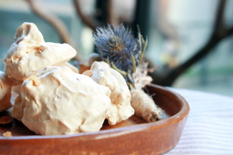 朵朵－蛋白云霜饼干 - 手工饼干 - 新鲜食材 白色