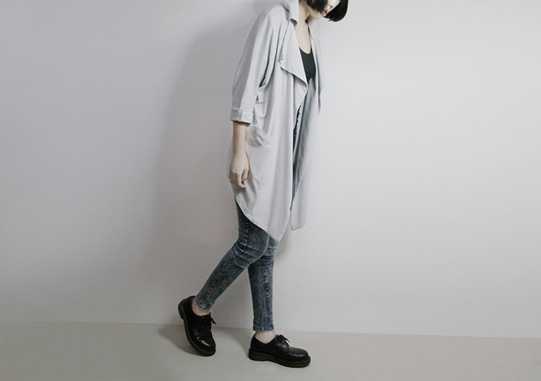 I . A . N Design 灰色特殊立体领外套 有机棉 Organic Cotton - 女装休闲/机能外套 - 棉 灰色