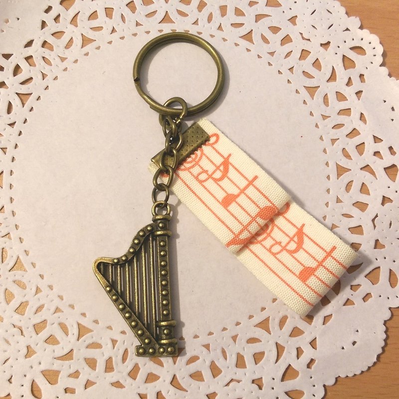 【竖琴缎带钥匙圈(古铜)】音乐 乐器 音符 缎带 手创 定制化 订做《米思熊》毕业礼物 - 钥匙链/钥匙包 - 其他材质 卡其色