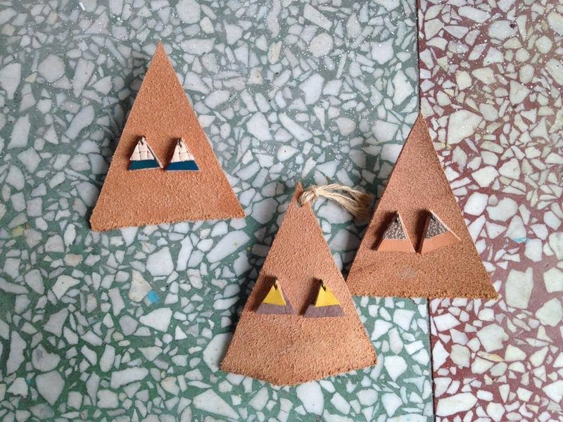 小火山群耳环_手工皮革 - 耳环/耳夹 - 真皮 多色