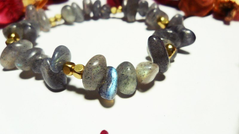 美好时代｜晕采拉长石x黄铜 手链 - 手链/手环 - 宝石 灰色