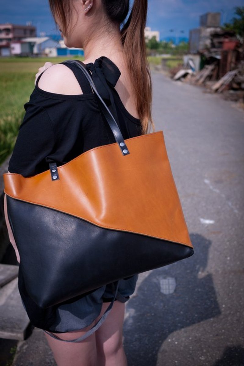 Dreamstation皮革鞄研所，特价商品，土黄色与黑色的搭配托特包 - 侧背包/斜挎包 - 真皮 