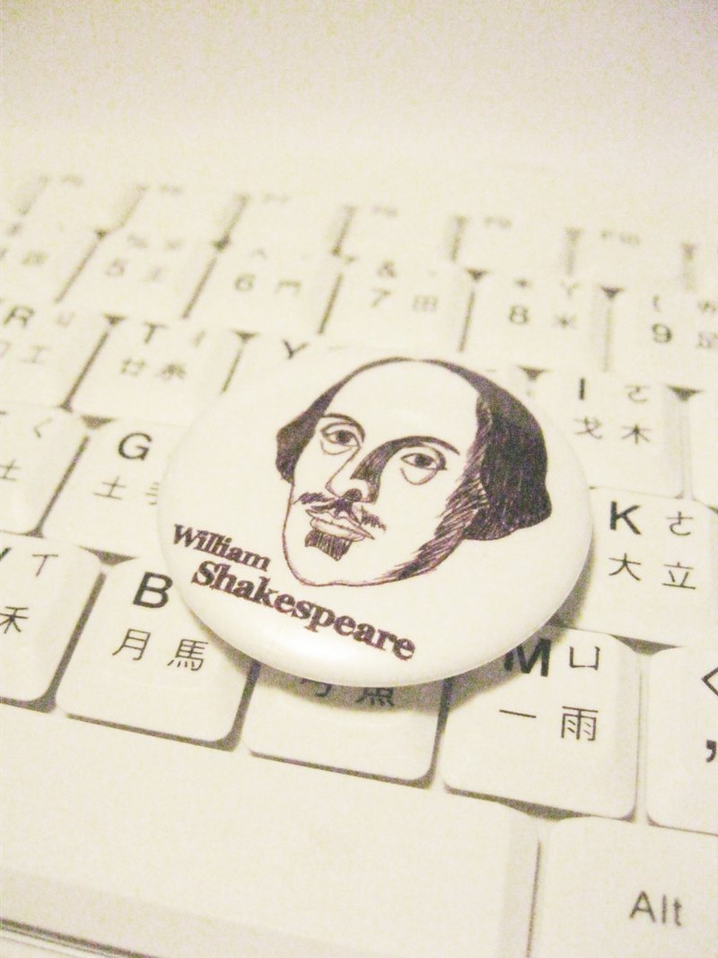 【莎士比亚先生】 手绘风胸章 H Stuff Room X 西方文豪系列 - 徽章/别针 - 塑料 白色