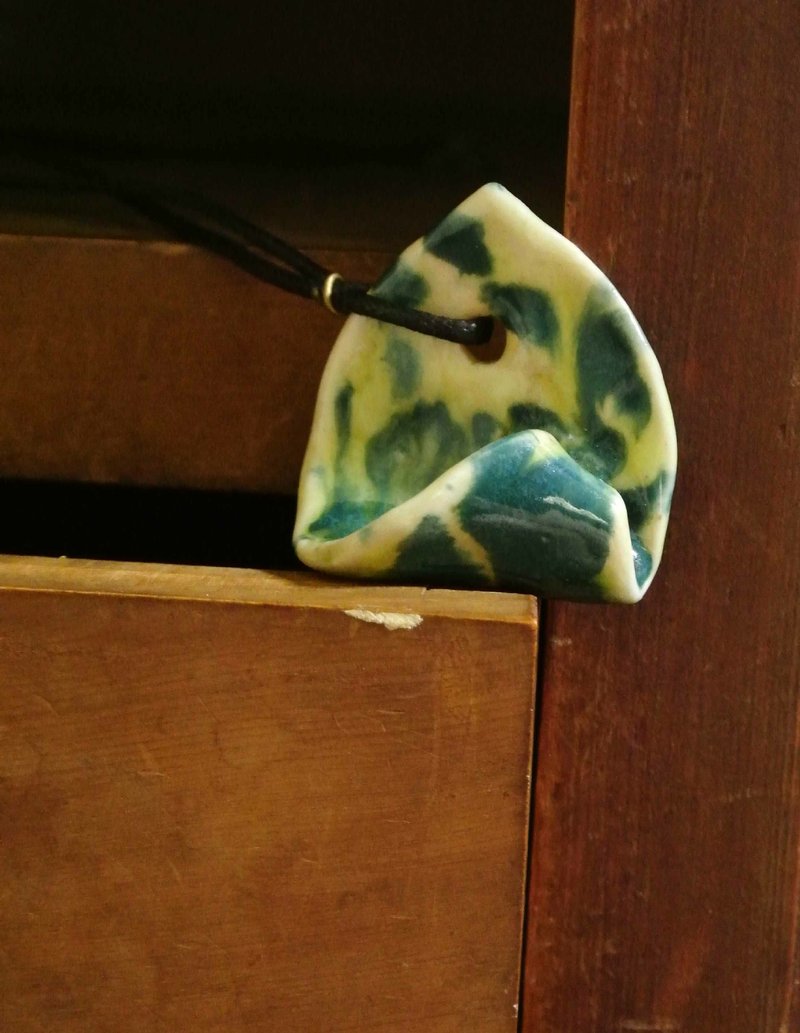 【 T - C 】项链 日本白瓷 瓷器  限量 自然釉色 无限看不腻色调 摄氏1350高温烧制 - 项链 - 瓷 