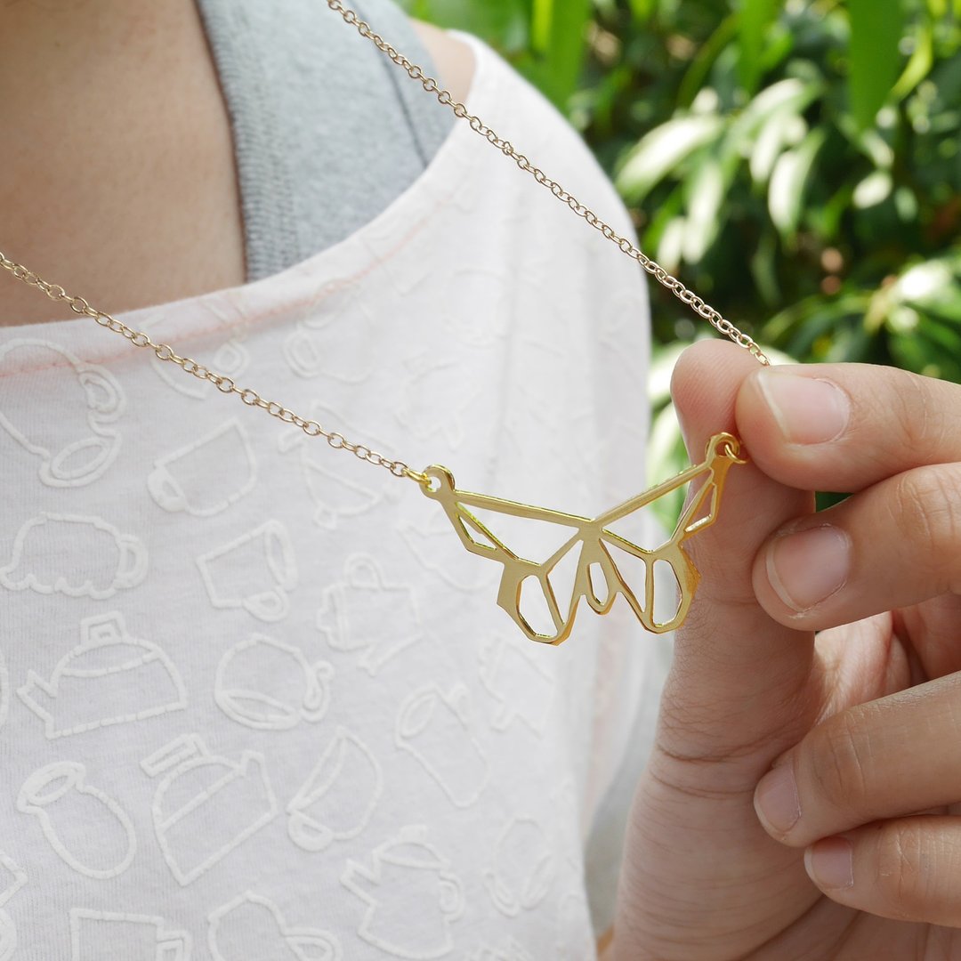 Origami Butterfly Necklace, Insect Jewelry, Gift for her, Gold Plated Brass - 项链 - 铜/黄铜 金色
