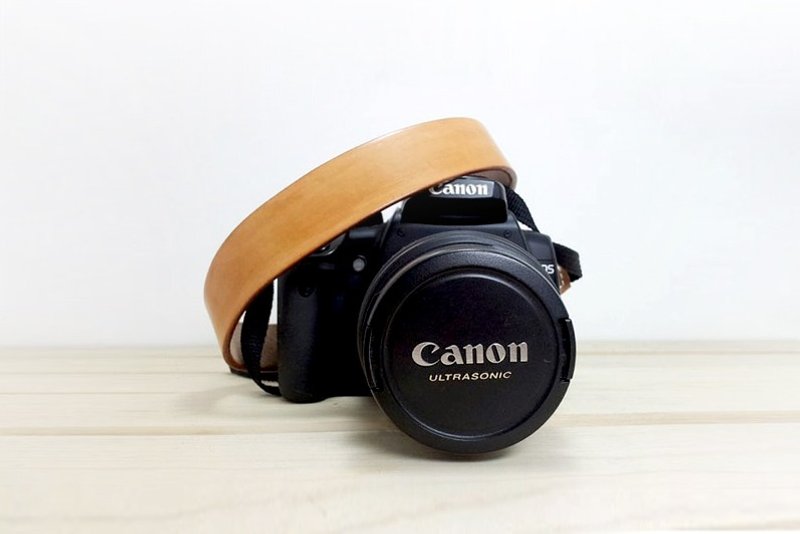 【LION's】手工皮革 皮件-- 真皮单眼 / 类单眼 相机背带.单层 (复古黄) - 证件套/卡套 - 真皮 咖啡色