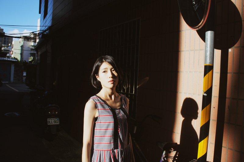 A Mad Tea Party‘红条纹圆弧褶子洋装’ - 洋装/连衣裙 - 棉．麻 黑色