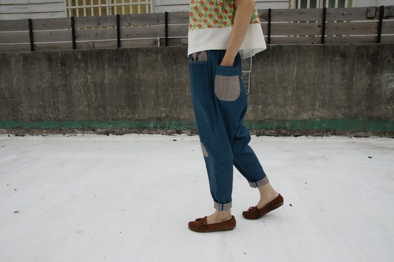 格子补丁牛仔裤（布料绝版只剩下最后一见了噢！可以加大喔～） - 女装长裤 - 其他材质 蓝色