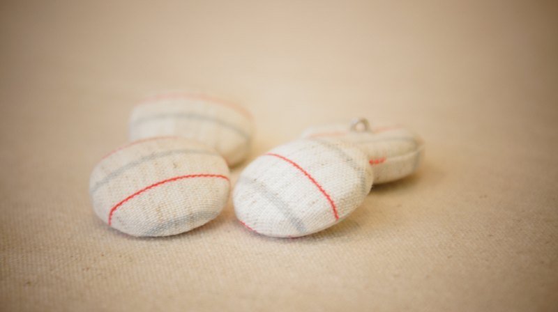 手感布包扣 - 红灰线条 - 其他 - 其他材质 卡其色