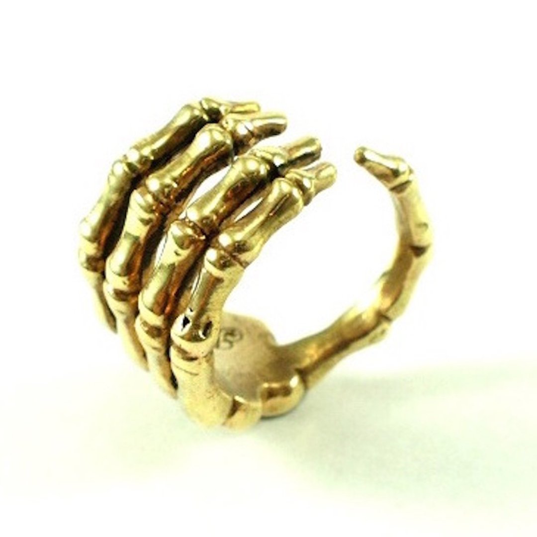 Hand bone ring in brass with oxidized antique color ,Rocker jewelry ,Skull jewelry,Biker jewelry - 戒指 - 其他金属 