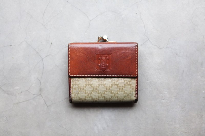 A ROOM MODEL - VINTAGE，BD-0409 Celine口金扣短夹 - 皮夹/钱包 - 真皮 咖啡色