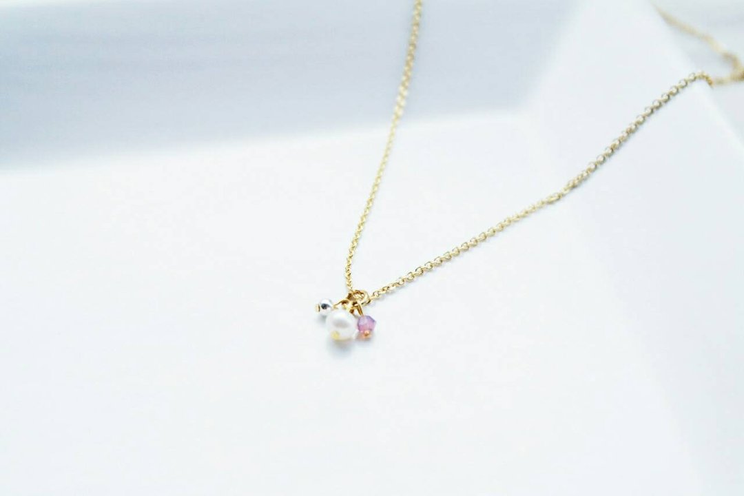《Birthday Crystal》妳的专属生日水晶 极细锁骨链 - 锁骨链 - 宝石 