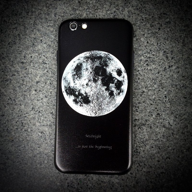 Midnight Macau "Lunar" Phone Case - 手机壳/手机套 - 橡胶 黑色