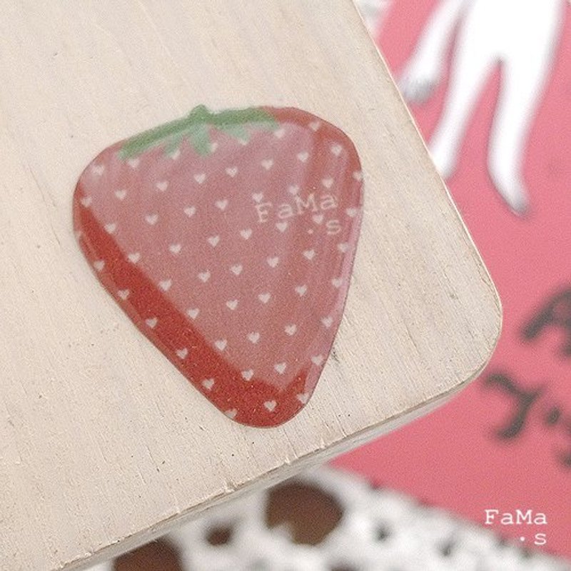 **售完绝版**FaMa·s Pick吉他弹片-Strawberry草莓 - 吉他配件 - 塑料 红色