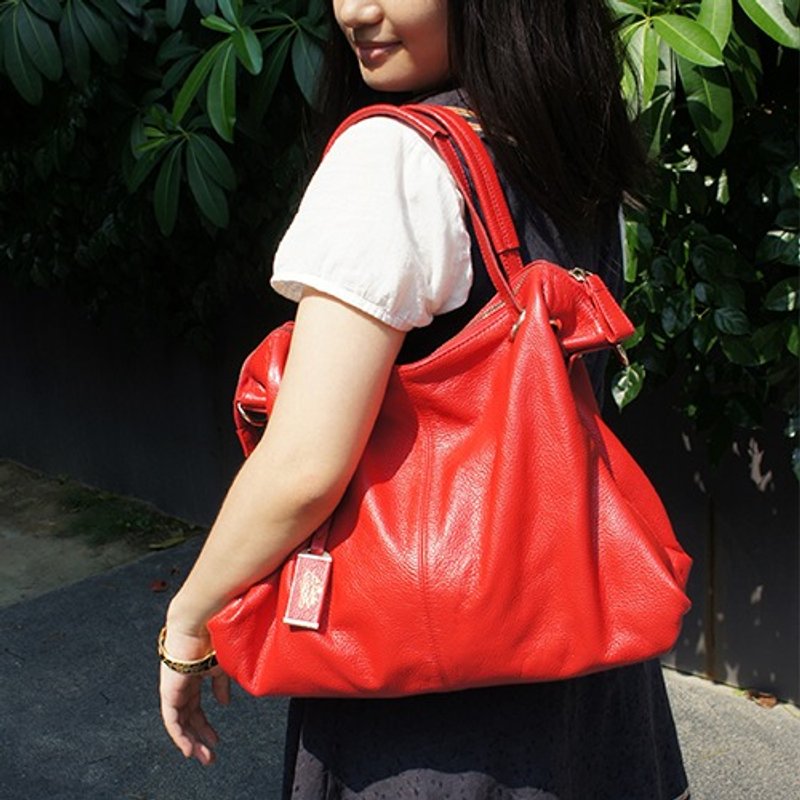 La Poche Secrete :都会女孩的微笑包_气氛红_手提肩背牛皮包_1912 - 侧背包/斜挎包 - 真皮 红色