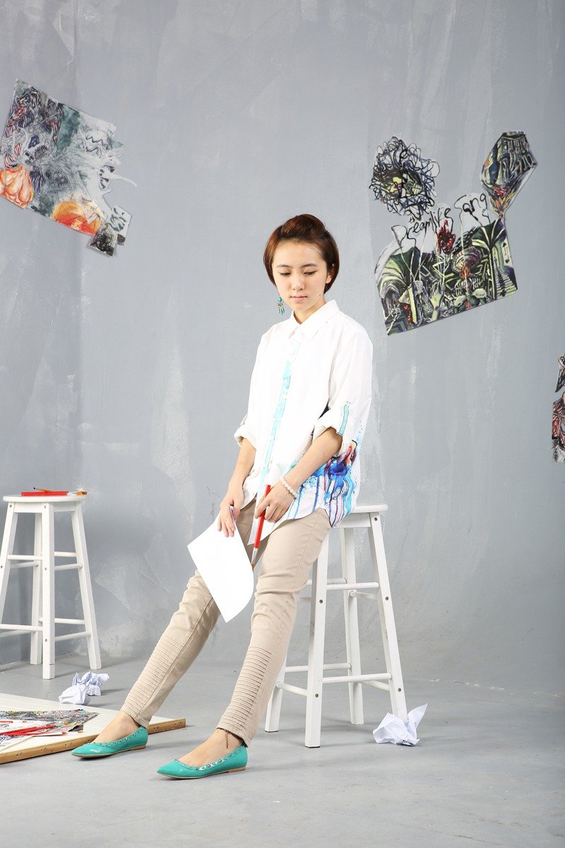 DiiiD亲子鹿非一般印花人文冲锋衬衣  女生   春秋季 - 女装衬衫 - 防水材质 白色