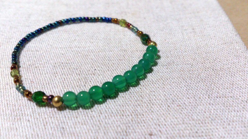 crystal in dearsharka || 绿玛瑙．半透浓绿的低调华丽 - 手链/手环 - 宝石 绿色