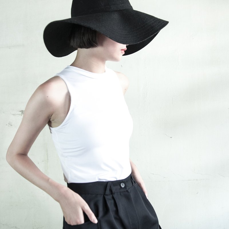 SUMI Sloping_高领削肩合身背心_5SF010_白 - 女装上衣 - 其他材质 白色