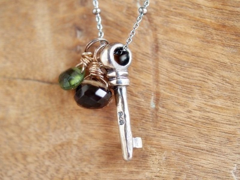 ♥情人节礼物♥ OldNew Lady-手做复古小钥匙Open your mind-【圆头长柄key】925纯银项炼 - 项链 - 其他金属 灰色