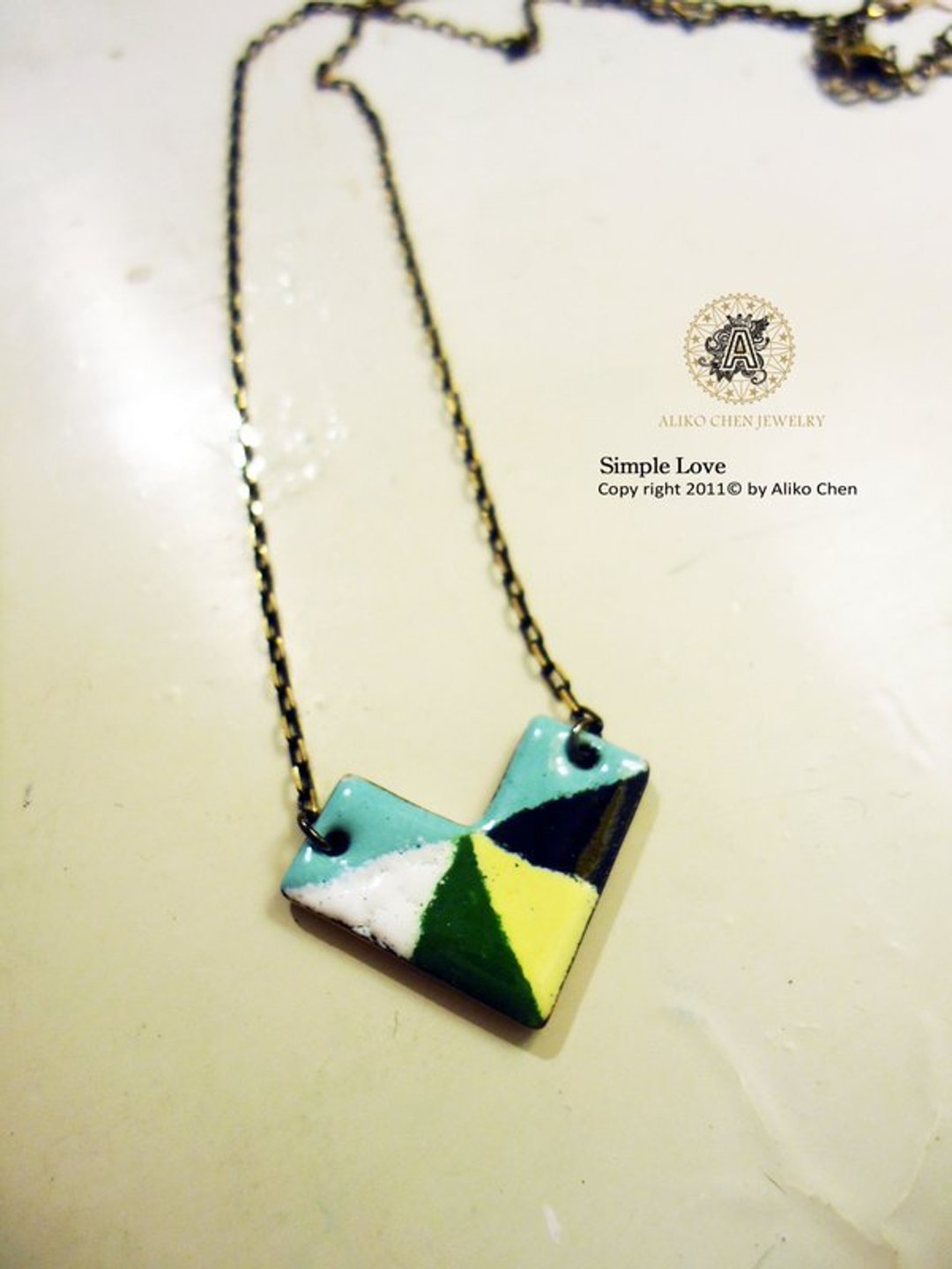 Simple Love Enameling Necklace 简单爱造型珐琅项炼(蓝白黑/粉蓝) - 项链 - 其他金属 