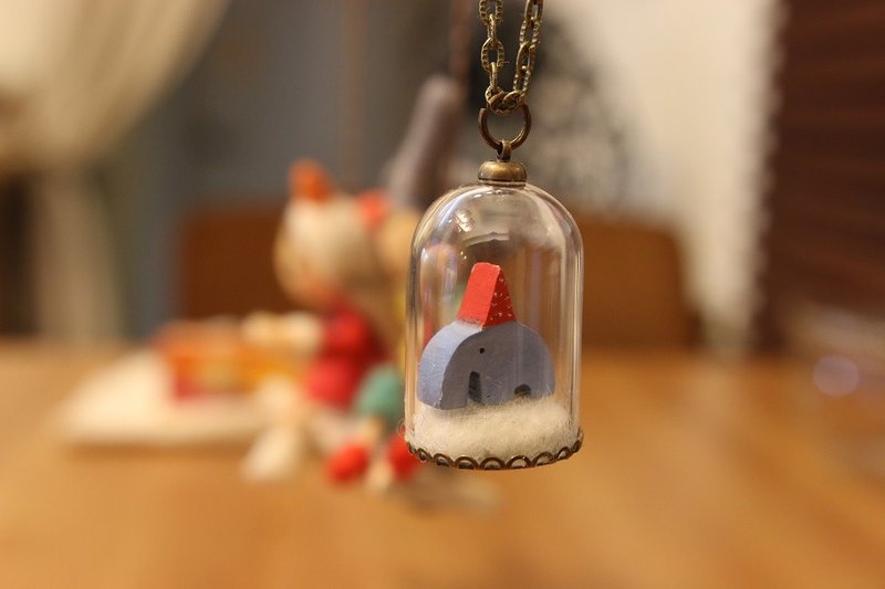 小巧大象项链吊饰 - 项链 - 其他材质 