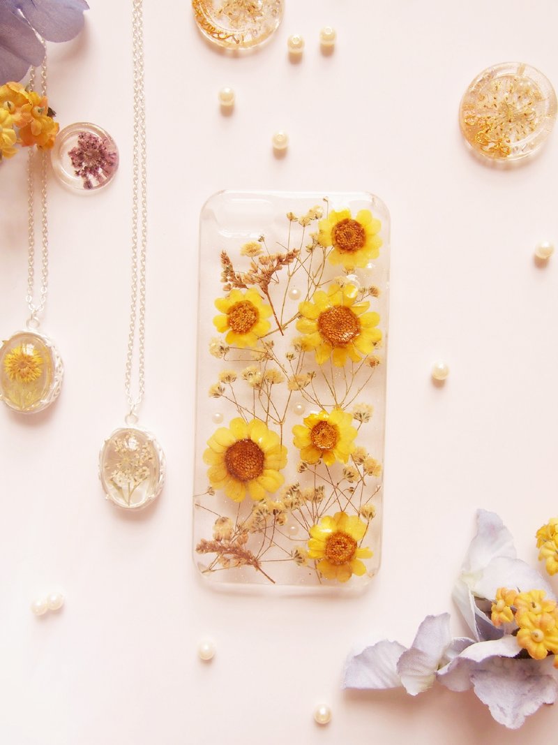 Tammy St. 冰花系列 清新小黄花自然气质押花 IPHONE5/5S手机壳 保护壳 - 手机壳/手机套 - 塑料 黄色