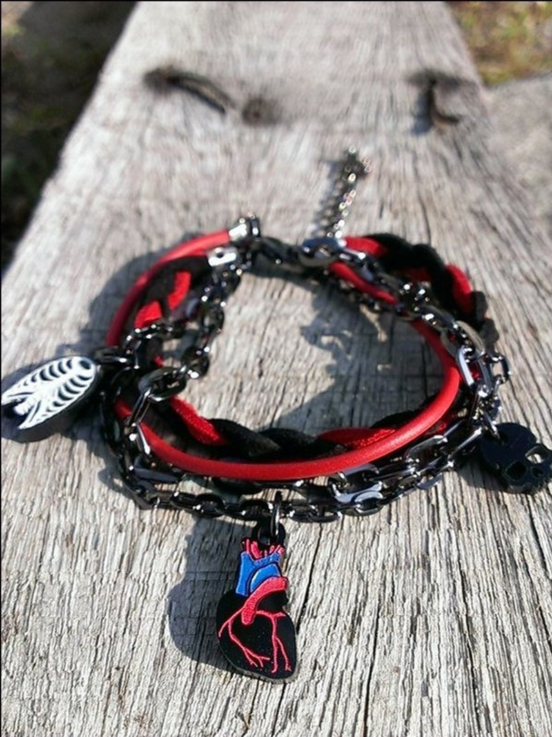 心脏/肋骨/黑色骷颅/多层次手链 - 手链/手环 - 塑料 红色