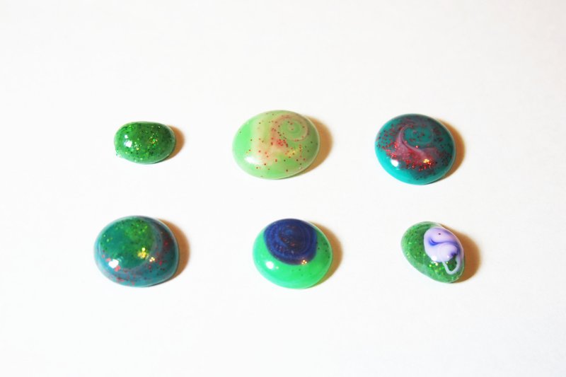 【Wahr】- Christmas project  x 圣诞耳环企划  (请详阅商品叙述) - 耳环/耳夹 - 其他材质 多色