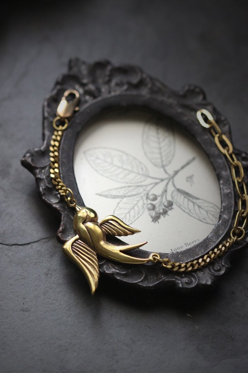 Swallow Bracelet by Defy . - 手链/手环 - 其他金属 