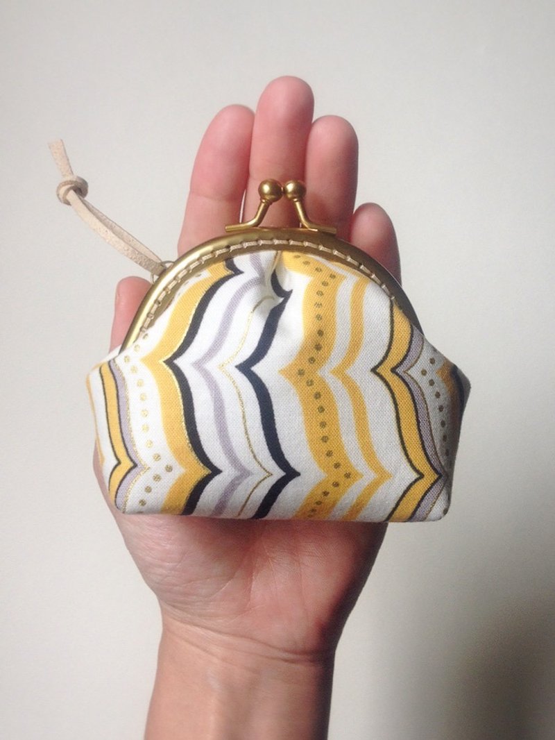 hm2。波光派对 金黄。口金包 - 零钱包 - 棉．麻 黄色