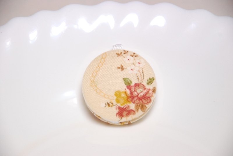 :: 猫公主 ::　马卡龙布作　　～ 花布系列B x 2入　//吊饰/钥匙圈 - 其他 - 其他材质 白色