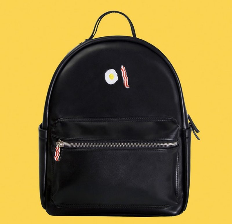 YIZISTORE 后背包 PU刺绣双肩包-黑色煎蛋 - 后背包/双肩包 - 真皮 黑色