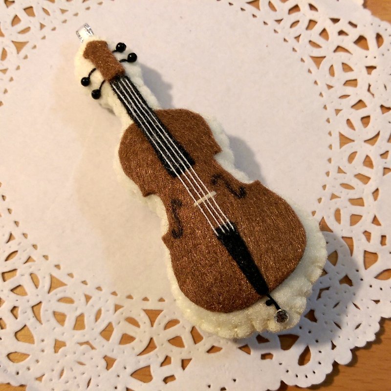 大提琴不织布吊饰/钥匙圈(米色) - 吊饰 - 其他材质 金色