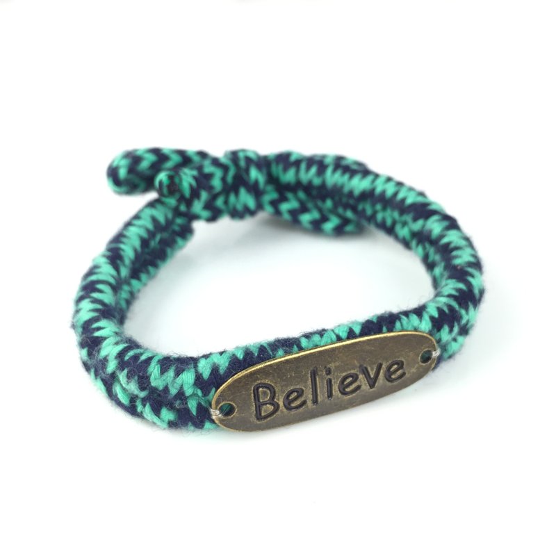 “绿黑编绳 x Believe古铜牌” - 手链/手环 - 棉．麻 绿色