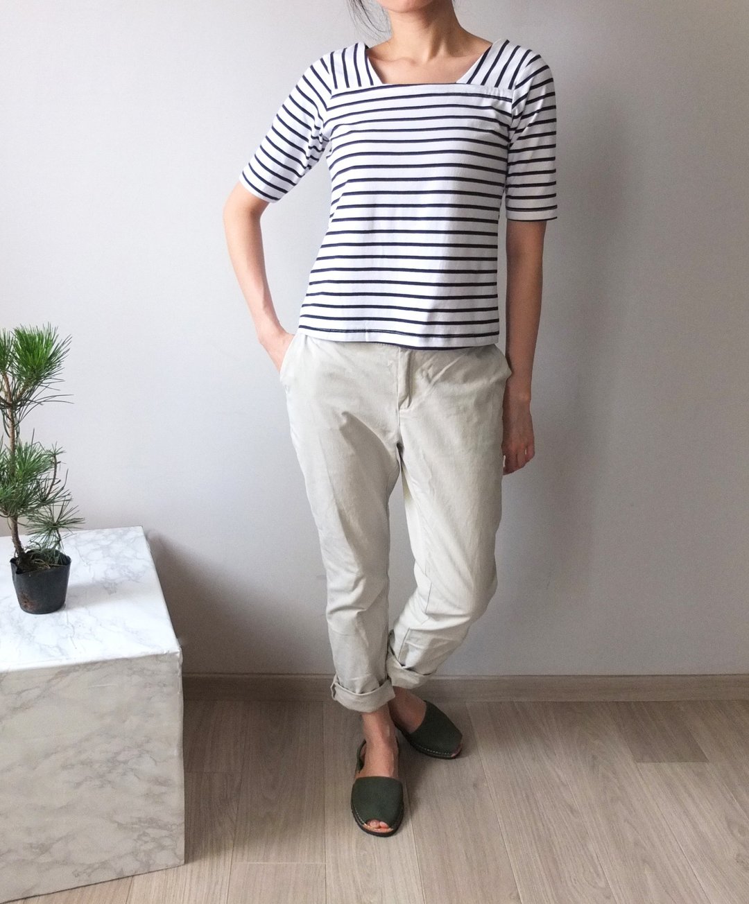 芭杜式梯型领海军条纹上衣 - 女装 T 恤 - 其他材质 
