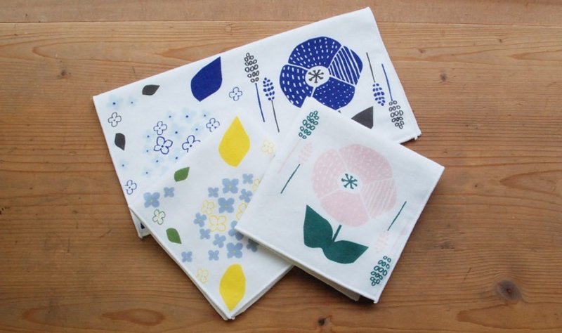 地球树-“有机棉系列”- 天衣无缝 日本制 有机棉小手帕_花儿系列(只剩粉花) - 毛巾浴巾 - 棉．麻 