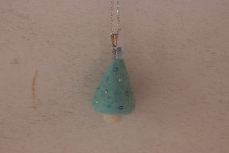 蓝色圣诞树项链 圣诞节送礼 交换礼物 最佳选择 目前有现货 可直接下标 - 项链 - 羊毛 蓝色